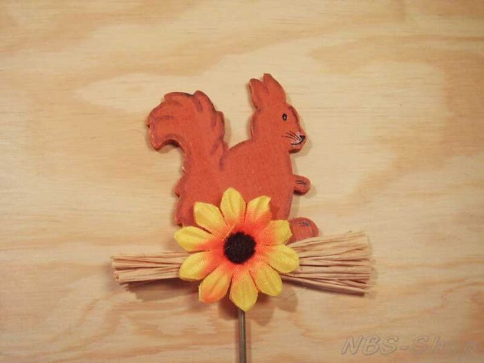 Holzfiguren Igel / Eichhörnchen am Stab