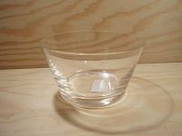 Glasschale von der Seite