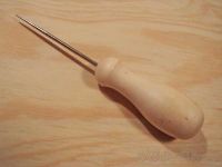 Prickelnadel mit Holzgriff